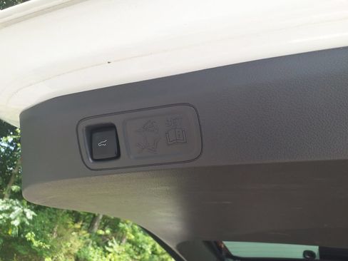 Used 2021 Ford Expedition Max Limited RWD image 17