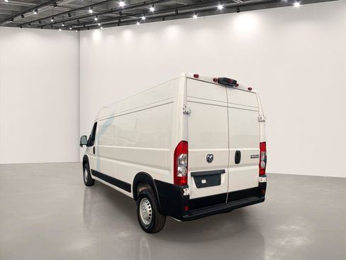 Used 2026 RAM ProMaster 2500 w/ Convenience Group FWD image 5