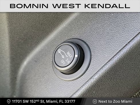 Used 2023 Chevrolet Equinox LT image 30