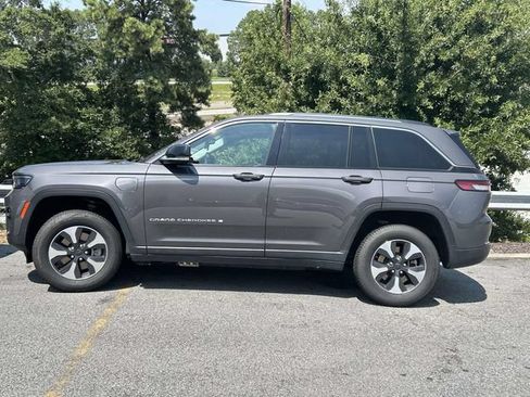Used 2024 Jeep Grand Cherokee Limited 4xe AWD/4WD image 6