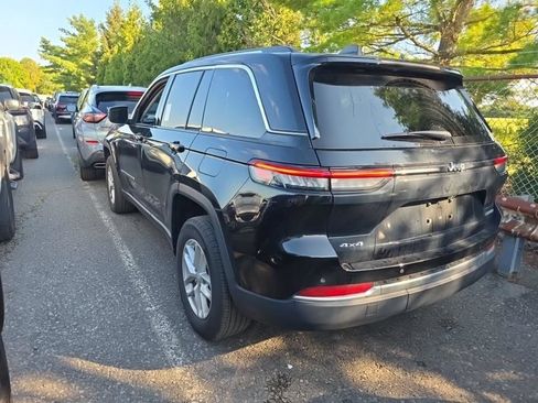 Used 2023 Jeep Grand Cherokee Laredo w/ Luxury Tech Group I AWD/4WD image 5