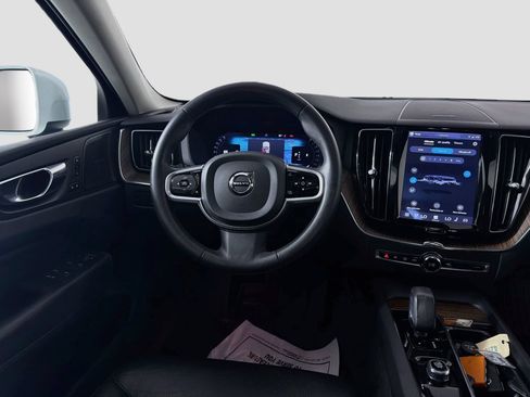 Used 2023 Volvo XC60 B5 Plus w/ Protection Package Premier FWD image 24