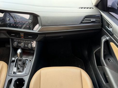 Used 2019 Volkswagen Jetta SEL image 11