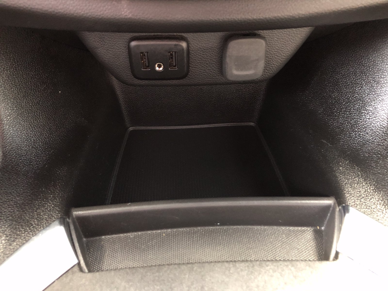 Used 2023 Chevrolet Traverse LS w/ Safety Package FWD image 26
