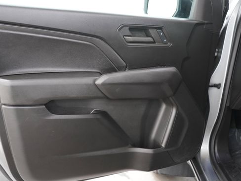 Used 2023 Chevrolet Colorado Trail Boss w/ LPO, Dark Essentials Package AWD/4WD image 17