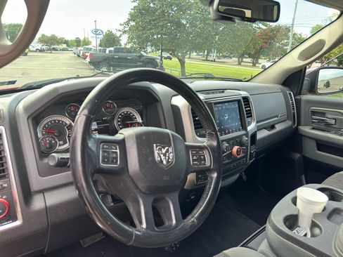 Used 2019 RAM 1500 Big Horn AWD/4WD image 20