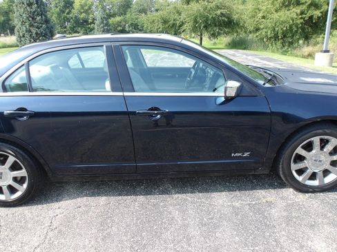 Used 2008 Lincoln MKZ image 31