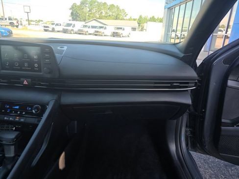 Used 2026 Hyundai Elantra Sport FWD image 39