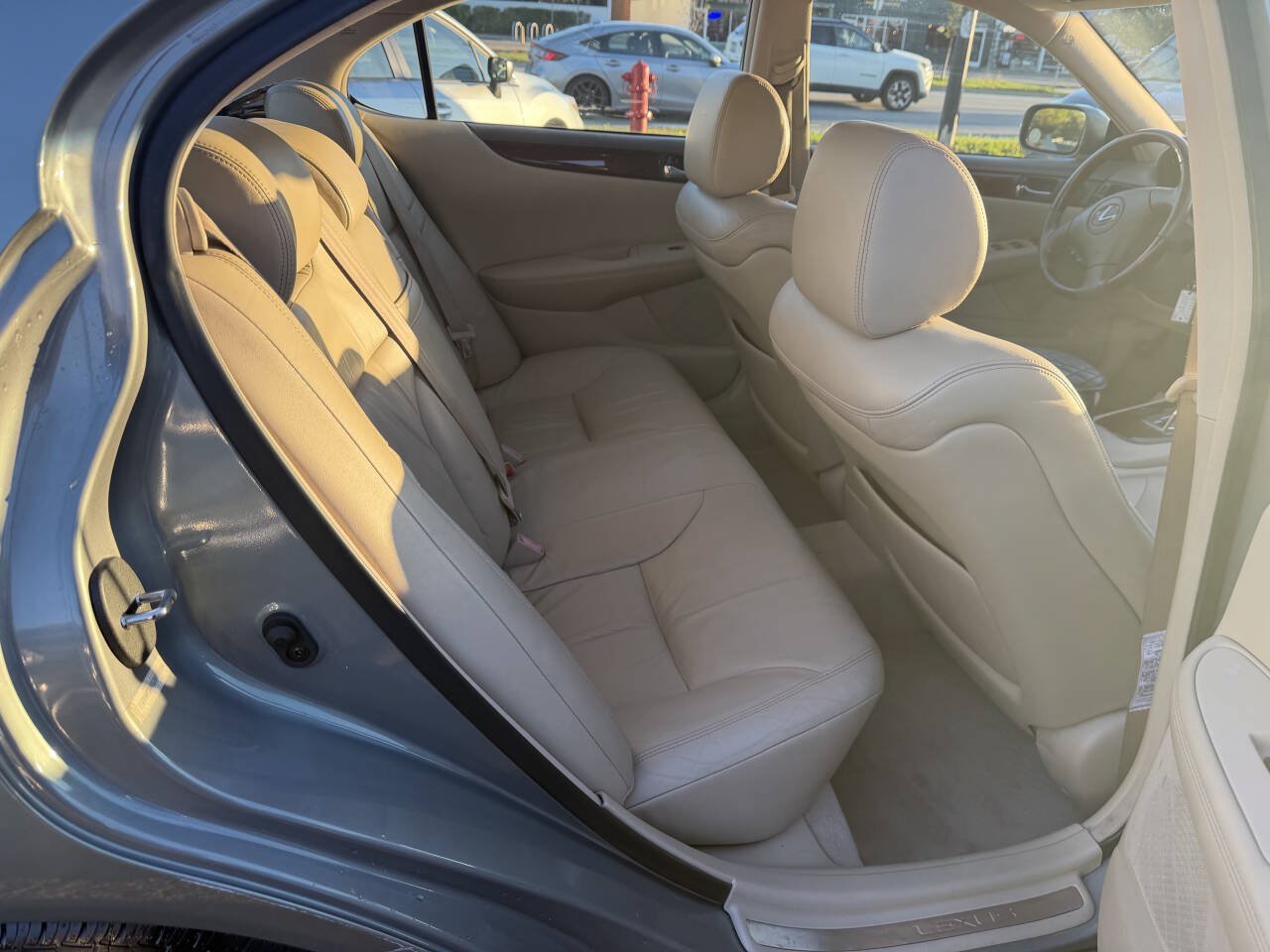 Used 2002 Lexus ES 330 FWD image 19