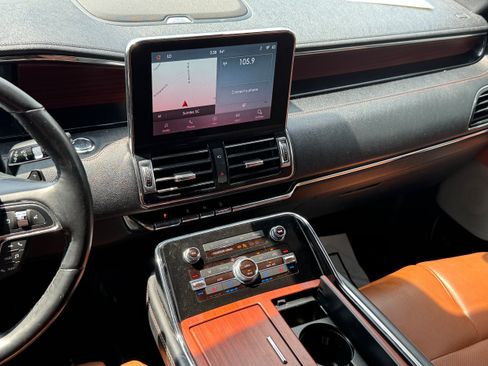 Used 2021 Lincoln Navigator Reserve RWD image 16