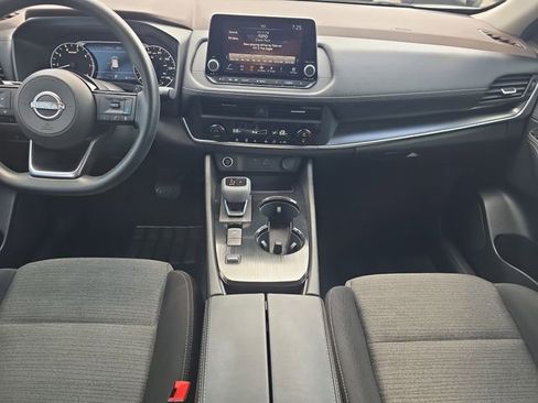 Certified 2023 Nissan Rogue SV image 14