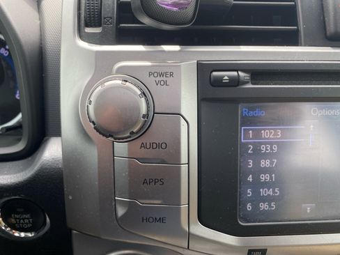 Used 2014 Toyota 4Runner Limited image 17