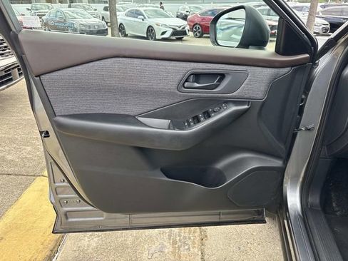 Certified 2023 Nissan Rogue S image 12