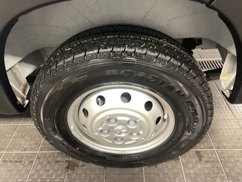 Used 2023 RAM ProMaster 2500 image 12