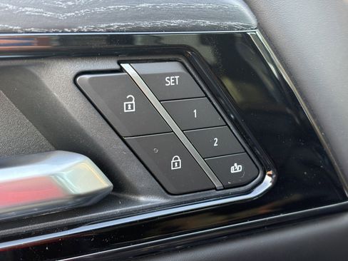 New 2026 GMC Yukon AT4 Ultimate w/ LPO, Floor Liner Package image 28