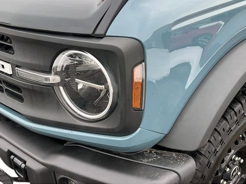 Used 2022 Ford Bronco Black Diamond image 9