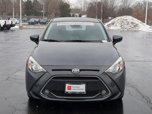 Used 2020 Toyota Yaris LE image 4