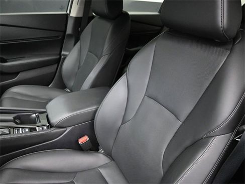 Used 2024 Honda Accord Touring image 19