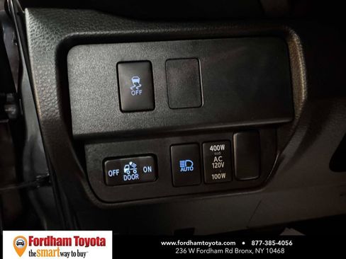 Used 2023 Toyota Tacoma TRD Sport AWD/4WD image 17