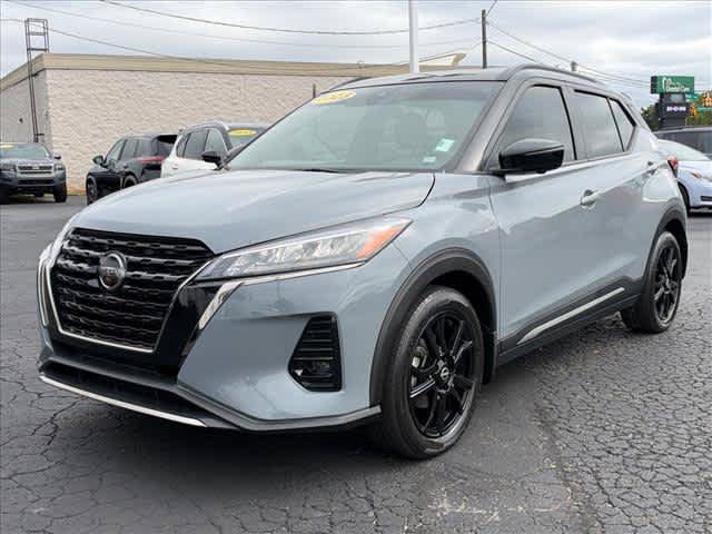 Used 2023 Nissan Kicks SR w/ SR Premium Package FWD image 8
