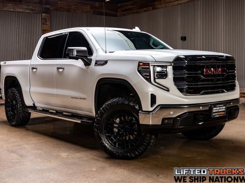 Used 2023 GMC Sierra 1500 SLT image 1