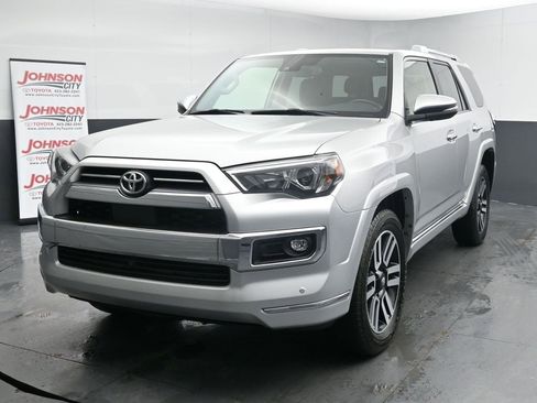 Used 2022 Toyota 4Runner Limited image 4