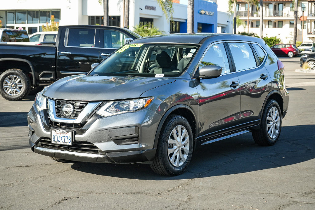Used 2018 Nissan Rogue S FWD image 3