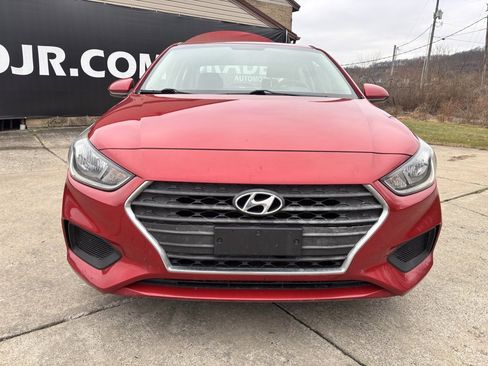 Used 2018 Hyundai Accent SE image 2