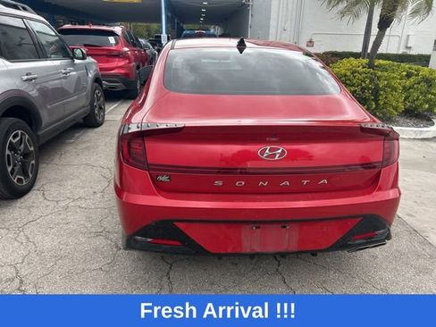 Used 2021 Hyundai Sonata SEL w/ Preferred Accessory Package FWD image 10