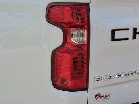 Used 2023 Chevrolet Silverado 1500 Custom RWD image 8