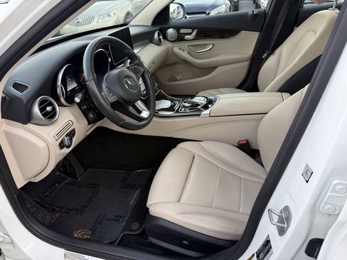 Used 2016 Mercedes-Benz C 300 4MATIC Sedan w/ Multimedia Package image 6