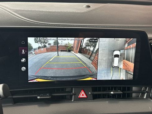 Certified 2025 Kia Sportage SX FWD image 28