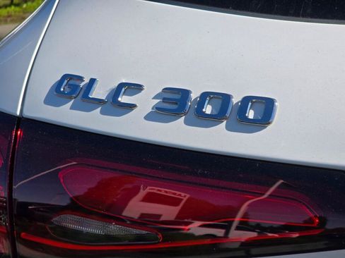 New 2026 Mercedes-Benz GLC 300 4MATIC image 31