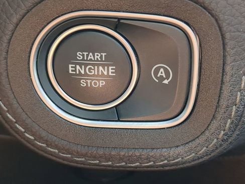 Used 2024 Mercedes-Benz GLE 350 4MATIC image 16