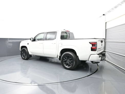 Certified 2026 Nissan Frontier SV w/ Tow Package AWD/4WD image 4