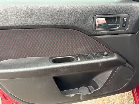 Used 2009 Ford Fusion SE image 17