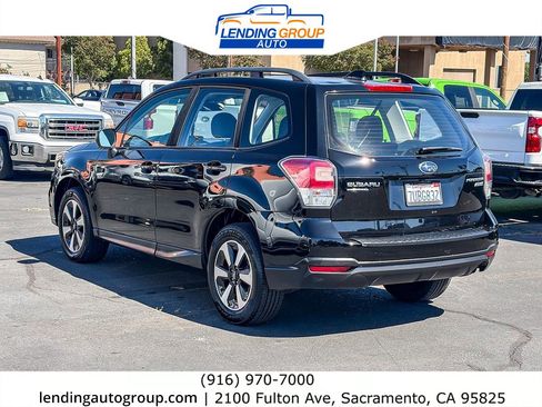 Used 2017 Subaru Forester 2.5i w/ Alloy Wheel Package AWD/4WD image 2
