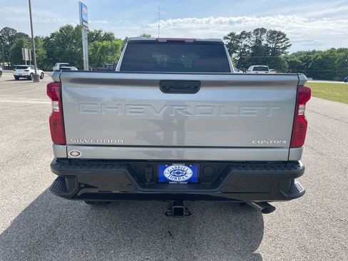 New 2026 Chevrolet Silverado 2500 Custom w/ Custom Value Package AWD/4WD image 4