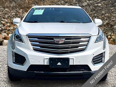 Used 2017 Cadillac XT5 Luxury w/ Driver Awareness Package FWD image 3