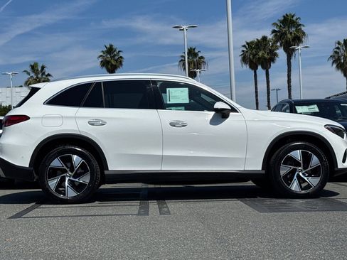 Certified 2024 Mercedes-Benz GLC 300 image 3