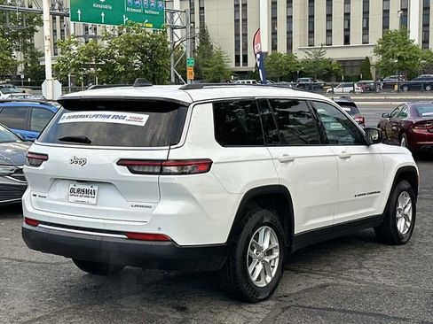 Certified 2021 Jeep Grand Cherokee L Laredo w/ Luxury Tech Group I AWD/4WD image 3