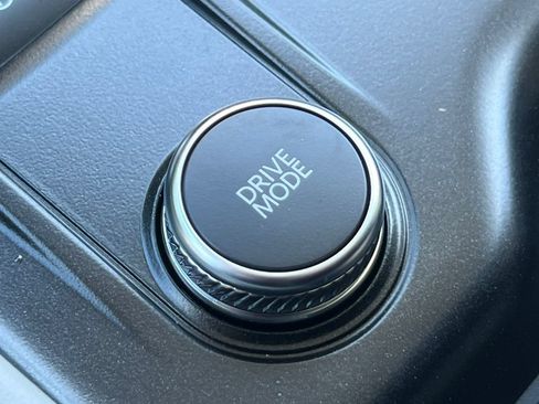 Used 2026 Ford Explorer Active AWD/4WD image 26