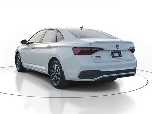 Used 2024 Volkswagen Jetta S image 3