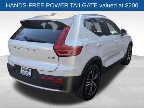 Certified 2023 Volvo XC40 B5 Plus image 7