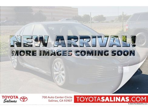 Used 2018 Toyota Camry LE w/ Convenience Package FWD image 1