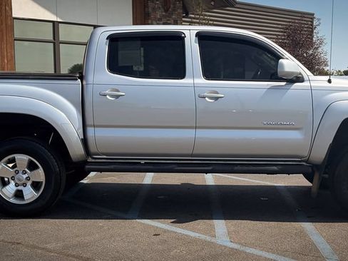 Used 2011 Toyota Tacoma 4x4 Double Cab w/ TRD Sport Pkg image 22