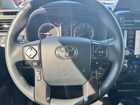 Used 2020 Toyota 4Runner TRD Pro AWD/4WD image 31