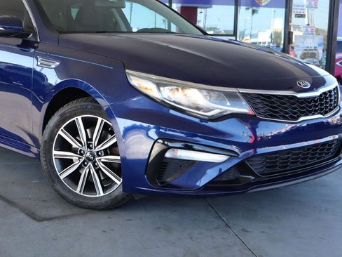 Used 2019 Kia Optima LX w/ LX 17" Wheel Package image 2