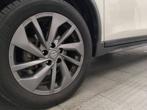 Used 2019 Nissan Rogue SV FWD image 31