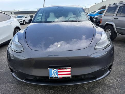 Used 2023 Tesla Model Y Long Range AWD/4WD image 17